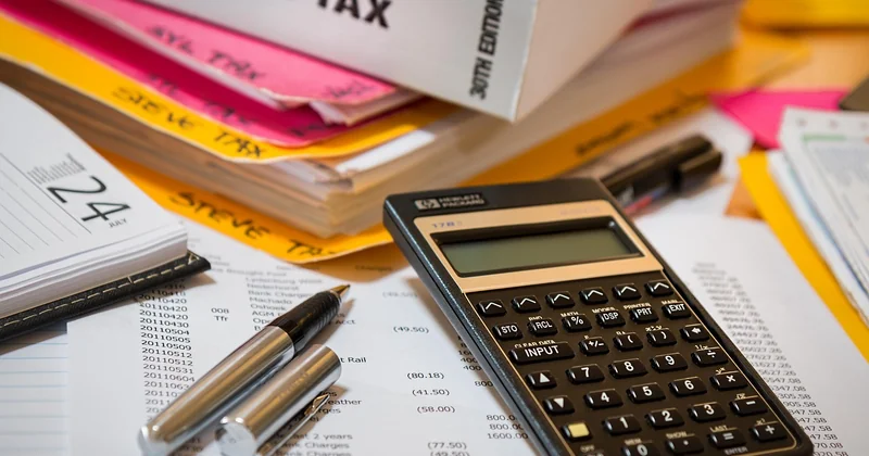 Timing income and expenses: the legal year-end shuffle